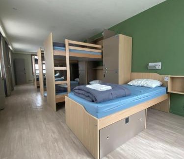 Champs-Elysees Hostel | Adveniat Paris