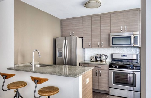 Kips Bay Apartment | Airy Kips Bay 1BR w/Elevator & Doorman, walk to Herald Sq, by Blueground
