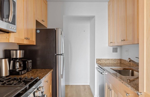 Peter Cooper Village Apartment | Amazing Kips Bay 1BR w/Doorman & W/D, nr East River, by Blueground