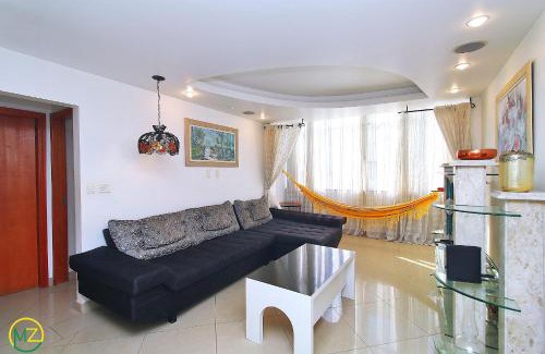 Leme Apartment | Amplo 2 quartos na praia do Leme para 7 pessoas