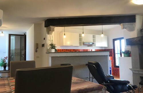 Peschiera del Garda City Centre Apartment | Anfite Aleardi 4