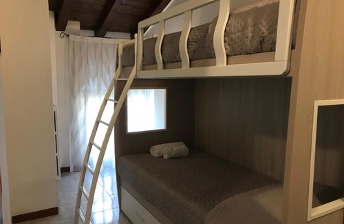 Peschiera del Garda City Centre Apartment | Anfite Aleardi 5