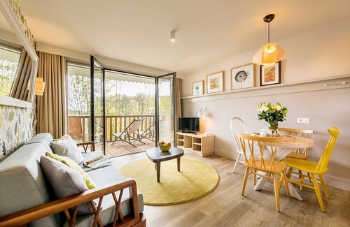 Bailly-Romainvilliers Apartment | Apartment ∙ 1 bedroom ∙ 2 guests