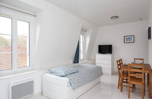 Le Bourget Apartment | Apartment ∙ 1 bedroom ∙ 4 guests