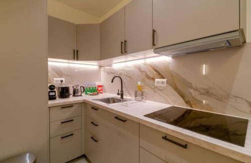 15th Arrondissement Apartment | Apartment ∙ 2 bedrooms ∙ 6 guests