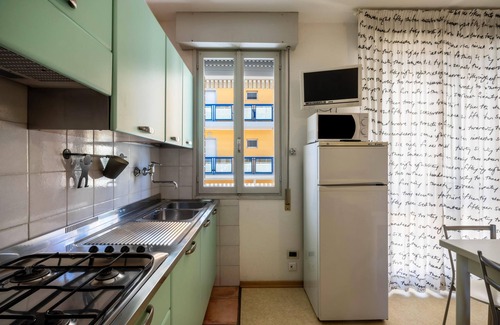 Bibione Apartment | Apartment "Condominio Villa Silente Vista Mare" Near the Beach with Wi-Fi & Terrace