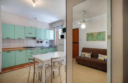 Bibione Apartment | Apartment "Condominio Villa Silente Vista Mare" Near the Beach with Wi-Fi & Terrace