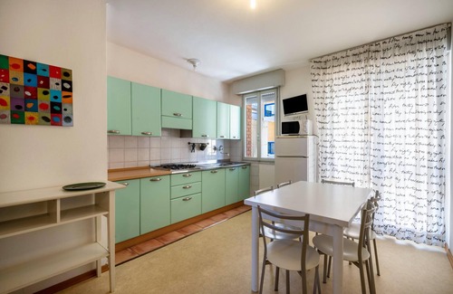 Bibione Apartment | Apartment "Condominio Villa Silente Vista Mare" Near the Beach with Wi-Fi & Terrace