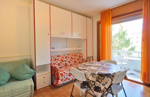 Bibione Lido del Sole Apartment | Apartment Residence Ranieri-1 by Interhome