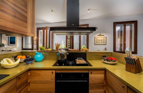 Castello Villa | Apartment San Lio - Three Bedroom Villa, Sleeps 7