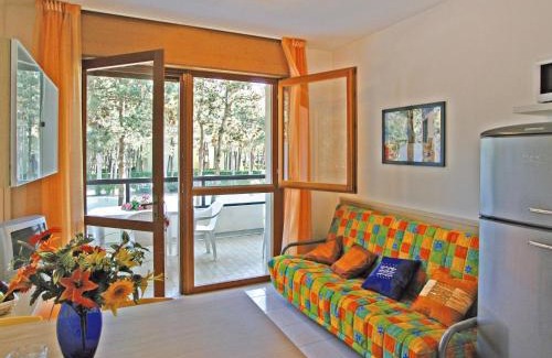 Bibione Lido del Sole Apartment | Apartment Villaggio Serenissima-2 by Interhome