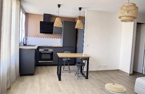 Choisy-le-Roi Apartment | APPART COSY PROCHE PARIS GARE ORLY TRAM WIFI 4PERS