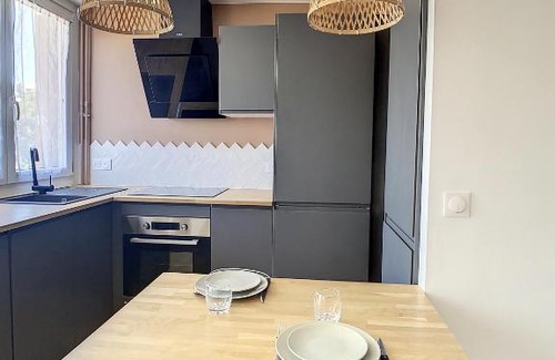 Choisy-le-Roi Apartment | APPART COSY PROCHE PARIS GARE ORLY TRAM WIFI 4PERS