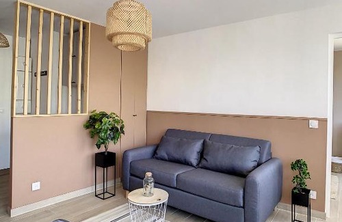 Choisy-le-Roi Apartment | APPART COSY PROCHE PARIS GARE ORLY TRAM WIFI 4PERS