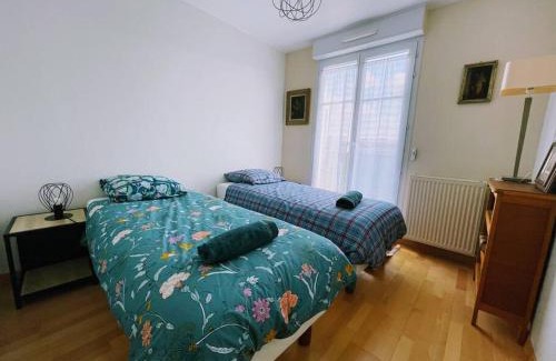 Bussy-Saint-Georges Apartment | Appart familial, proche Disney, Paris