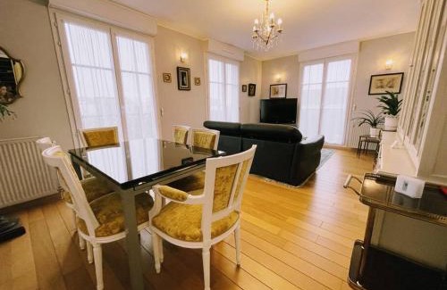 Bussy-Saint-Georges Apartment | Appart familial, proche Disney, Paris