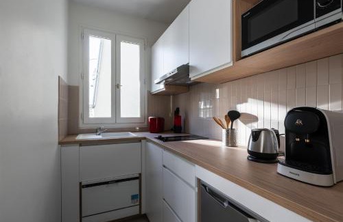 Quartier de Rochechouart Apartment | Appartement Hermosa - Welkeys