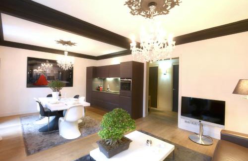 Faubourg Saint-Germain Apartment | Appartement Paris Tour Eiffel
