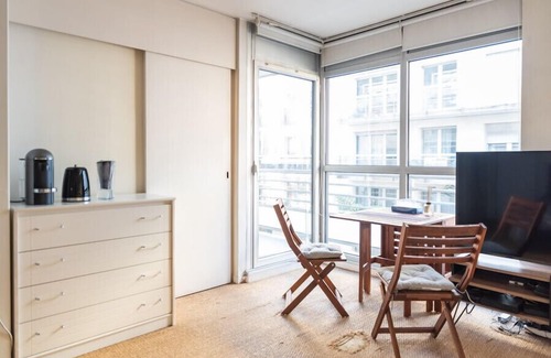 Plaisance Apartment | Apt with BALCONY near ALESIA
