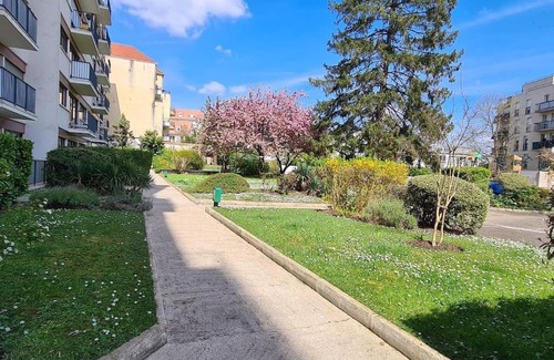Choisy-le-Roi Apartment | Beau 2 pièces - Paris - Choisy le roi with Parking