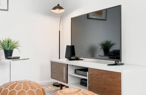 Kips Bay Apartment | Beautiful 1BR in Kips Bay w/ Concierge