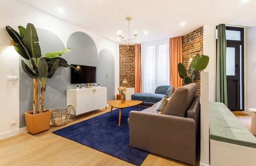 Quartier de Rochechouart Apartment | Beautiful apartment - 4BR/10P - Rue des Martyrs