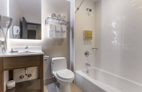 Gravesend Hotel | Best Western Brooklyn-Coney Island Inn