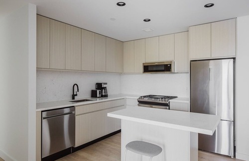 Downtown Brooklyn Apartment | Blueground | Downtown BK, gym & w/d, nr BAM