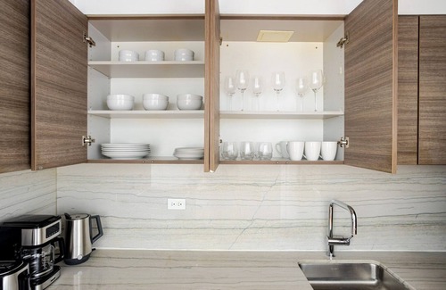 Sutton Place Apartment | Blueground | Sutton Place, fitness center, nr UNHQ