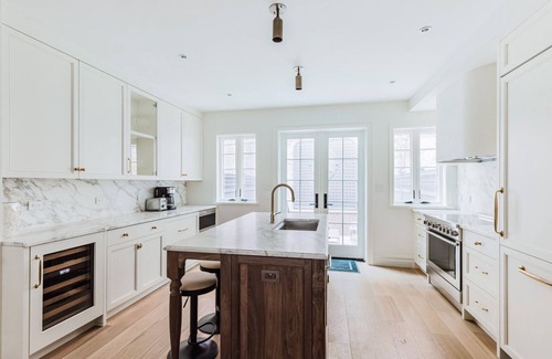 Greenwich Village House | Blueground | West Village, AC, balcony, nr landmarks
