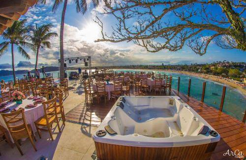 Ferradurinha House | 1200 m² House ∙ 5 bedrooms ∙ 14 guests