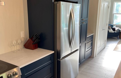Spanish Wells House | Brand NEW! Beginning Sept. 2024! 25th street with private path to North Beach.