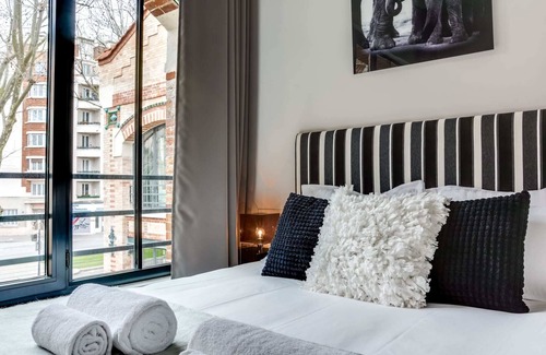 Quartier du Petit-Montrouge Apartment | Brune VI - Three Bedroom Apartment, Sleeps 8