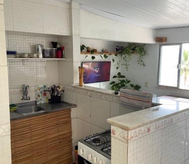 Leme Apartment | Casa de praia no Leme vista para o mar no morro Babilônia