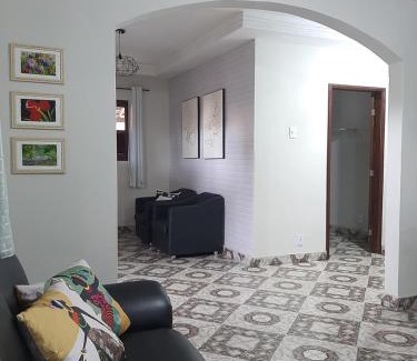 Campos House | Casa espaçosa com Wi-Fi, garagem para 2 veículos e área externa em Campos dos Goytacazes