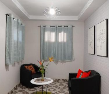 Campos House | Casa espaçosa com Wi-Fi, garagem para 2 veículos e área externa em Campos dos Goytacazes