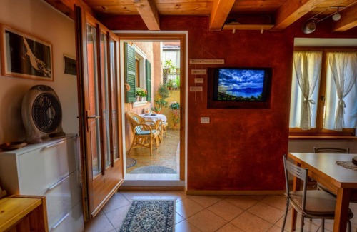 Brenzone sul Garda Apartment | Casetta alla Corte