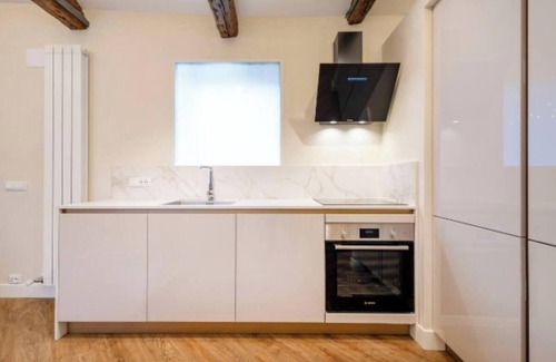 San Marco Apartment | Charming and Elegant Venetian Retreat with Rooftop Viewsn