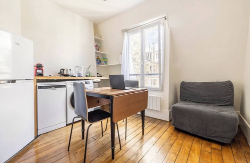 Porte-Dauphine Apartment | Charming Haussmannian Style Flat at Avenue Foch
