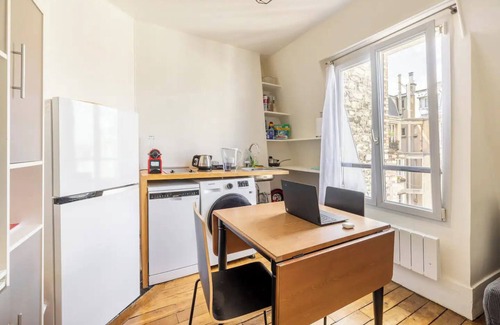 Porte-Dauphine Apartment | Charming Haussmannian Style Flat at Avenue Foch