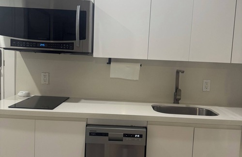 Nassau Apartment | Chic studio for business and pleasure near restaurants in beautiful Nassau