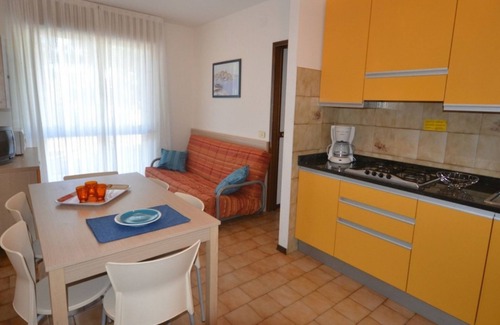 Bibione Apartment | Colourful and practical flat in Bibione