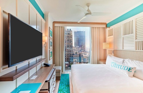 Midtown Hotel | Comfort and Convenience! Pets Allowed, Minutes to Metropolitan Museum of Art!