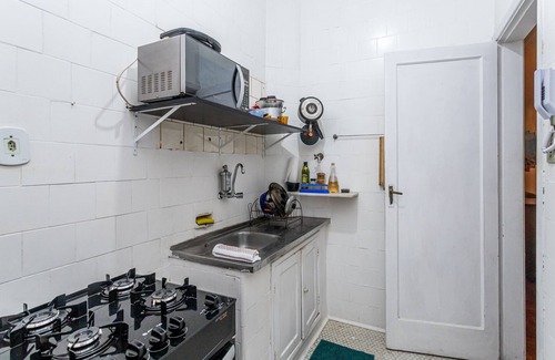 Copacabana Apartment | Comfort Cup - 4 Guests Comfort and Leisure