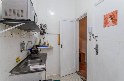 Copacabana Apartment | Comfort Cup - 4 Guests Comfort and Leisure