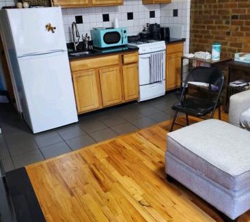 Garment District House | Conveniently located in the heart of the city