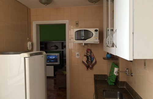 Copacabana Apartment | Copacabana Seasonal Rent, 2 blocks from the Beach and Metro, Posto 4,Bedroom and Living Room, Separate