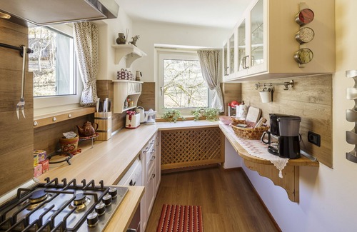 Cortina d'Ampezzo Apartment | Cosy, comfortable apt. with beautiful terrace, parking-lot and bus-stop nearby