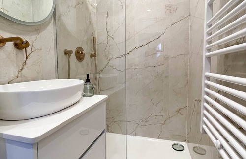 Les Viselets Apartment | Cosy & Comfy 1 bedroom Nogent sur Marne- fully renovated