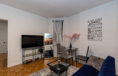 Upper East Side Apartment | Cosy Large 2 BR's ~Prime location 88th ST~Near Met/Central Park